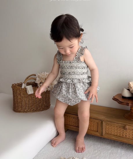 即納 monbebe Smoke suit