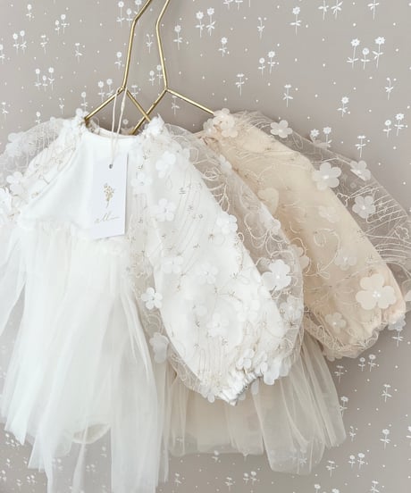 即納Daisy flower shasha suit