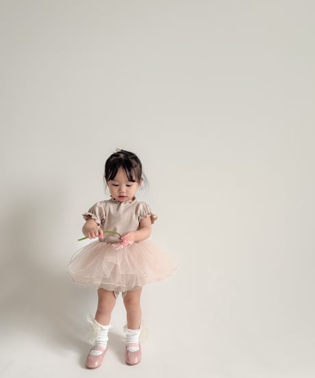 即納 mellow puff sleeve tulle rompers