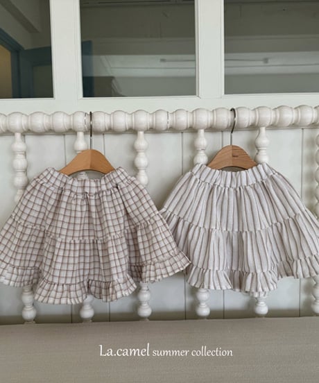 即納la camel latte skirt