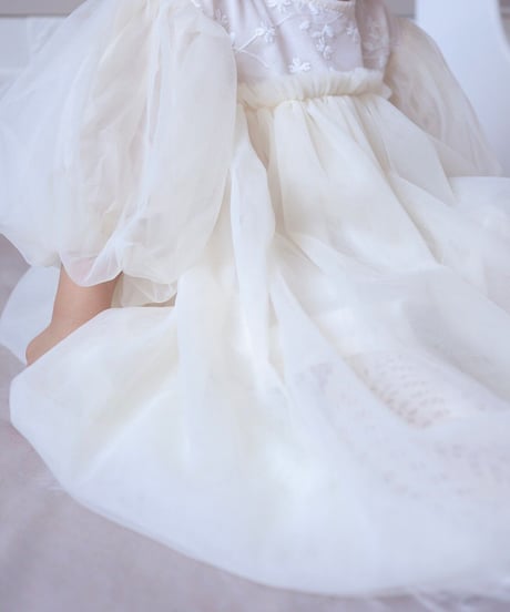 即納balloon sleeve tulle dress