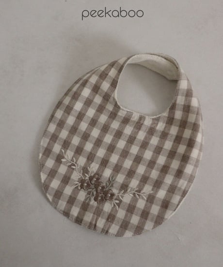即納plaid flower bib