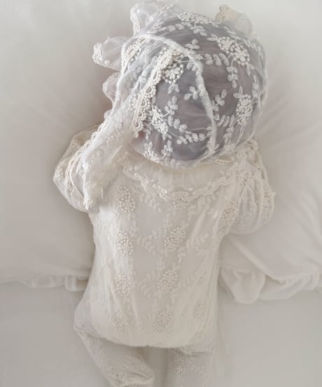 即納 monbebe Lace Cosage Suit