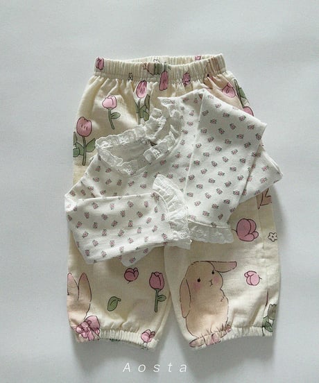 即納aosta Peony Tee