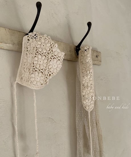 即納monbebe  handmade Knit bonnet