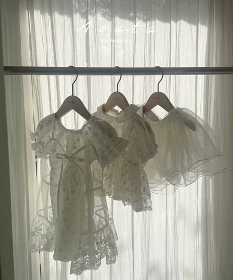 即納aosta lace strap bustier