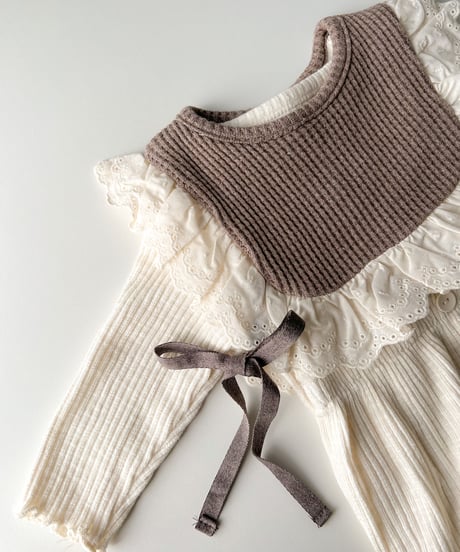 即納peekaboo thermal ribbon bib