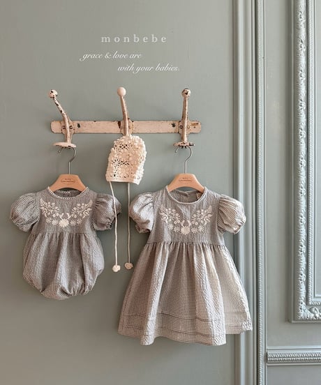 メーカー完売在庫限りmonbebe Hannah Embroidery One Piece