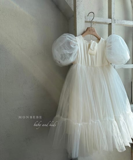即納monbebe puff sleeve tulle dress
