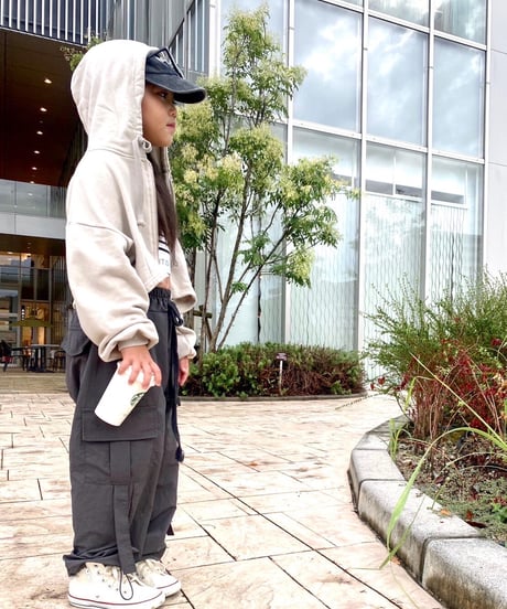 即納cargo pants