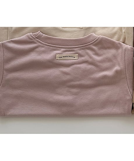 即納aosta Essential tee