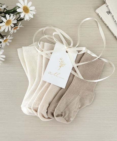 即納nuance beige  socks set