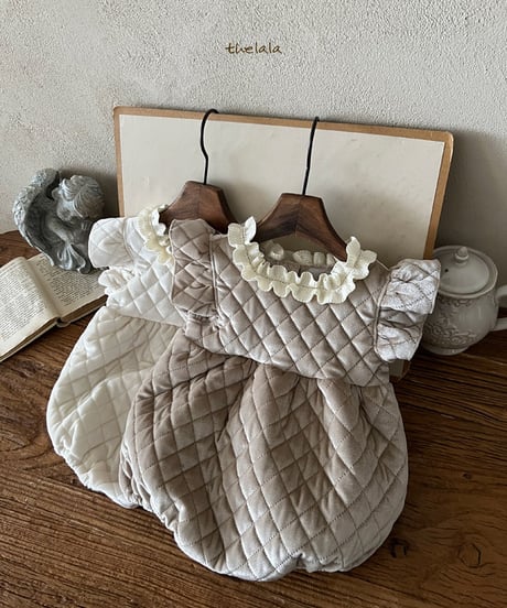 即納velours quilting suit