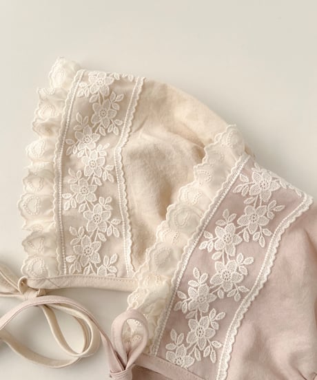 即納Heart lace bonnet