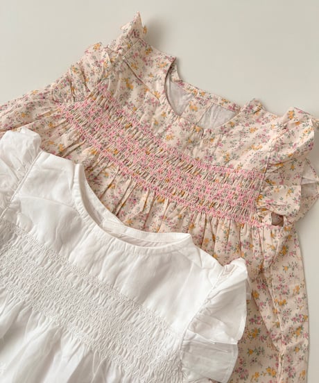即納shirring frill blouse