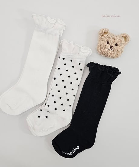 即納bebe nine frill half socks set