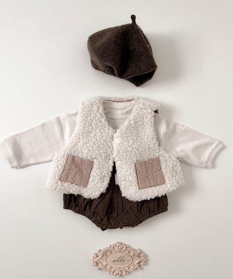 即納 BEBE Check boa Vest