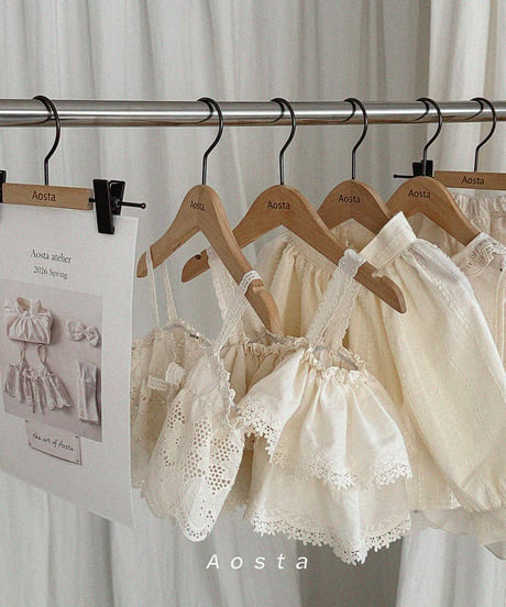 即納 aosta Lace Tiered Blouse