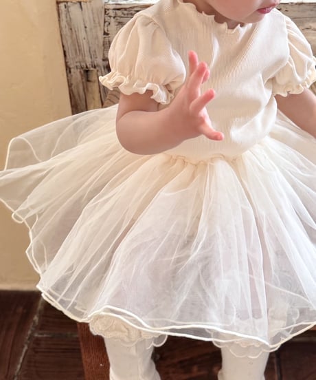 即納 mellow puff sleeve tulle rompers