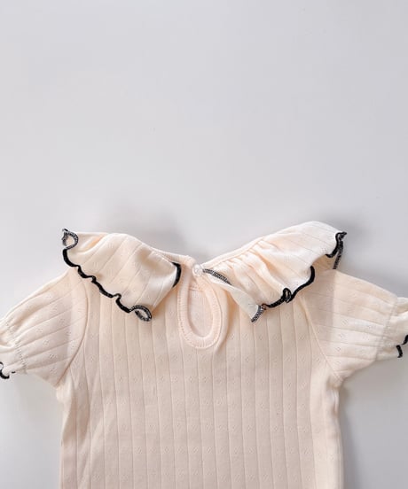 即納Ruffle Collar Eyelet body suit
