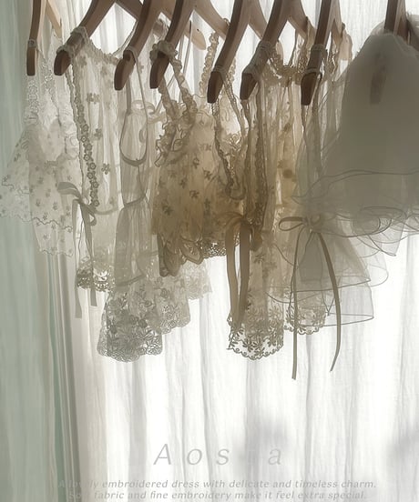 即納aosta lace vest
