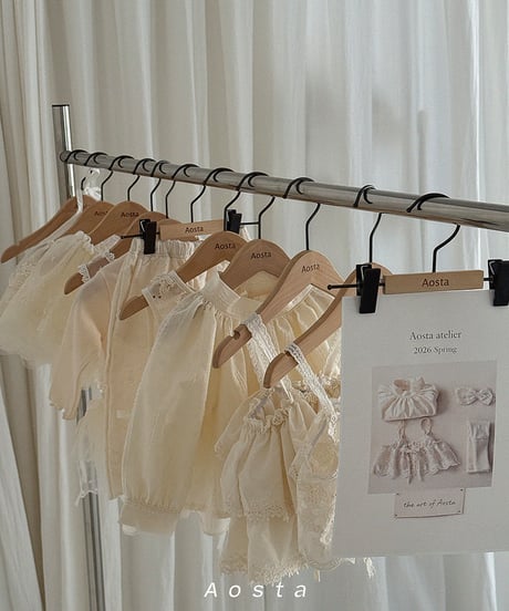 即納 aosta Lace Tiered Blouse