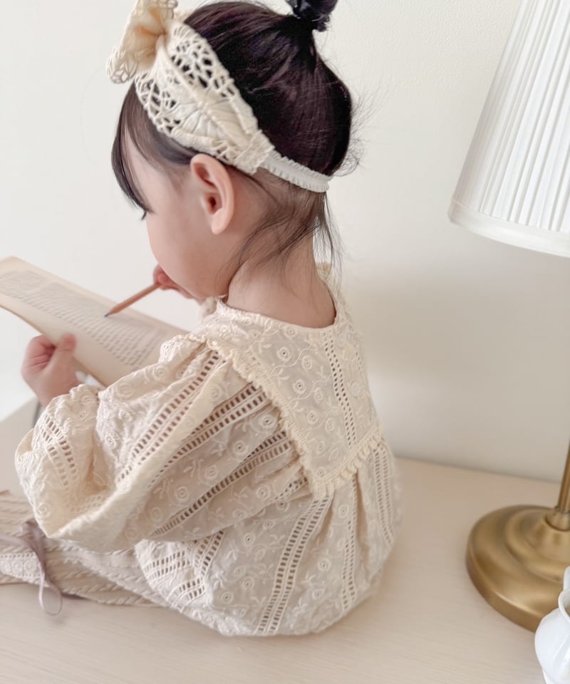 即納 Rose Frill blouse | alli.