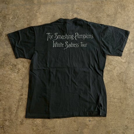 SMASHING PUMPKINS THE WORLD A VAMPIRE TOUR  TEE(NEW)