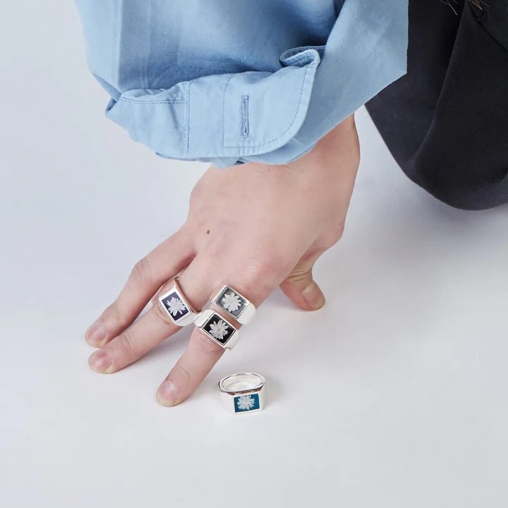 指輪・リング XOLO SignetRing with Purple Flower XOLO