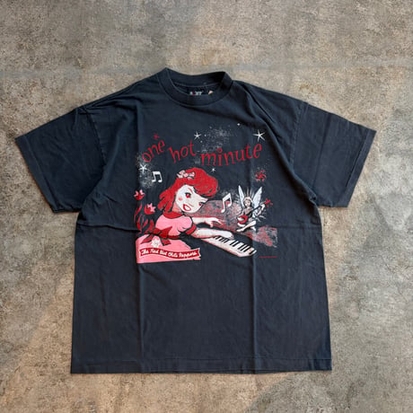 RED HOT CHILI PEPPERS ONE HOT MINUTE TEE(NEW)