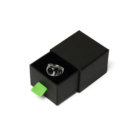 HUF WORLDWIDE "ONYX SIGNET RING"