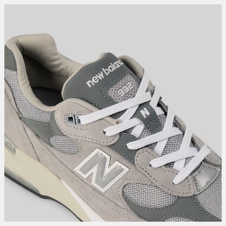 NEW BALANCE "MADE IN USA 992" [GREY]