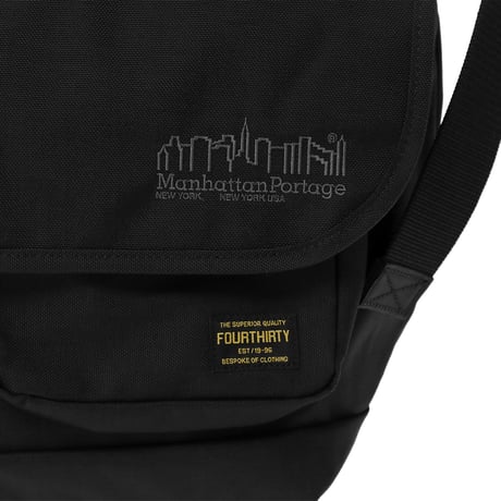 430 × Manhattan Portage "MF MESSENGER BAG L"