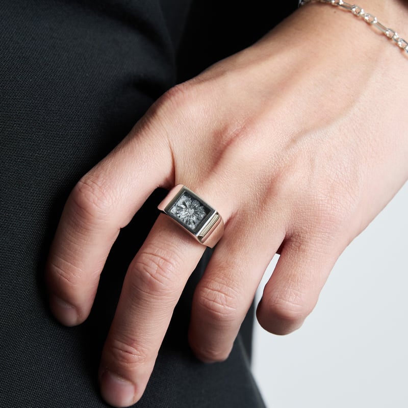 XOLO ショロ Signet Ring with Red Flower XOLO 