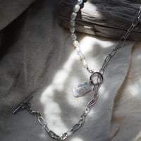 淡水パールのマンテルチェーンネックレス(LONG) シルバー　バロックパール付き