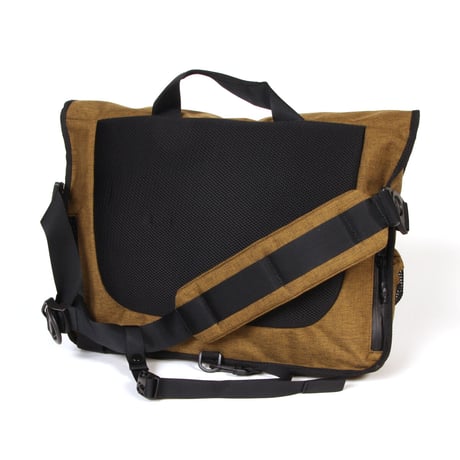 Snapper messenger/brown
