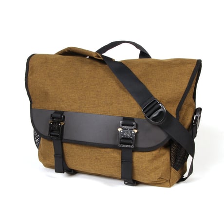 Snapper messenger/brown