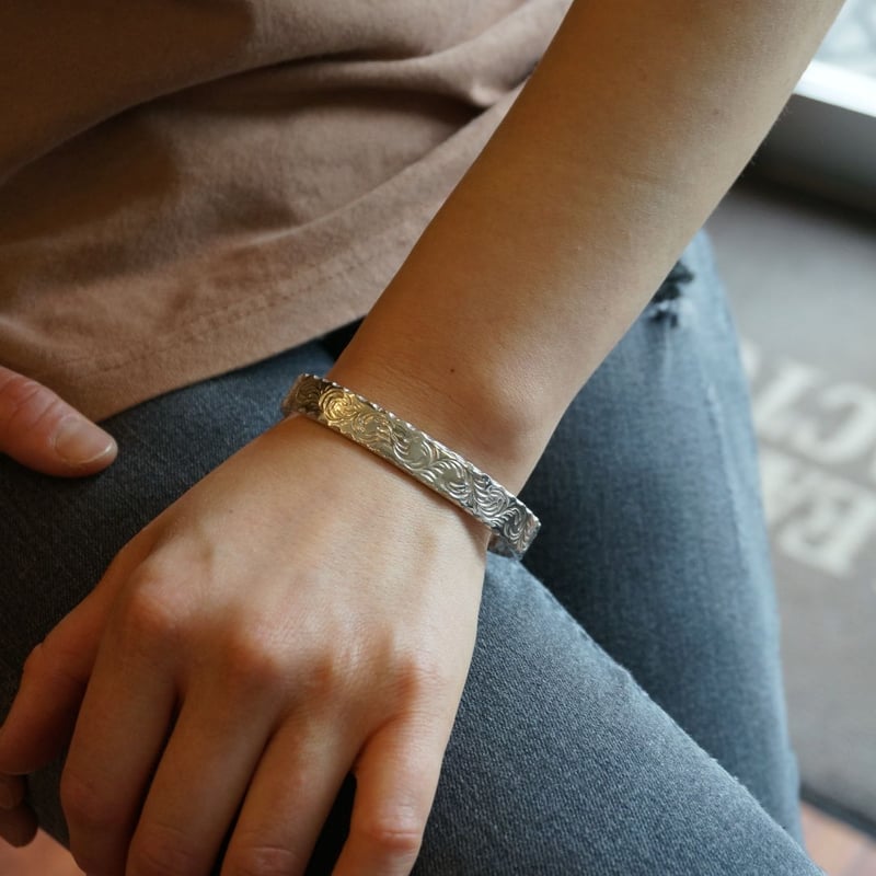 A,L,F silver 唐草バングル | A LEATHER FACTORY A,L,F silver 唐草バングル | A LEATHER FACTORY