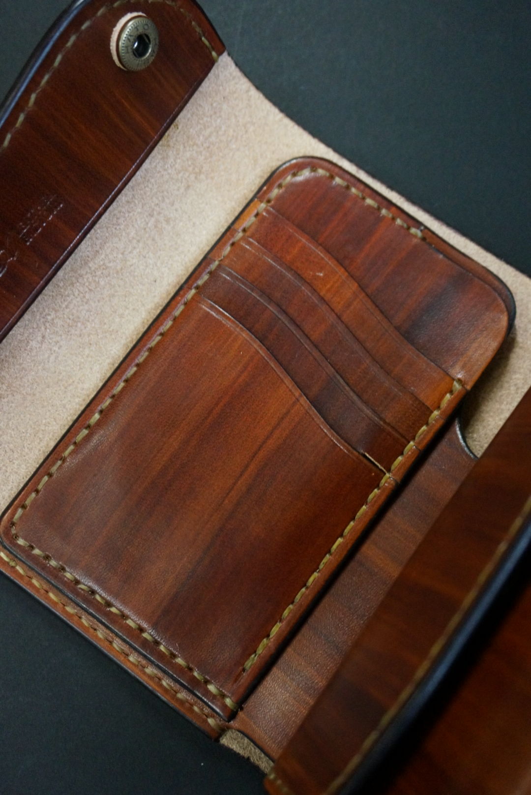 wood brown フラップ ミドルウォレット | A LEATHER FACTORY