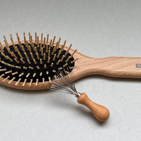 [KOSTKAMM]  Beech Wood Comb and Brush cleaner