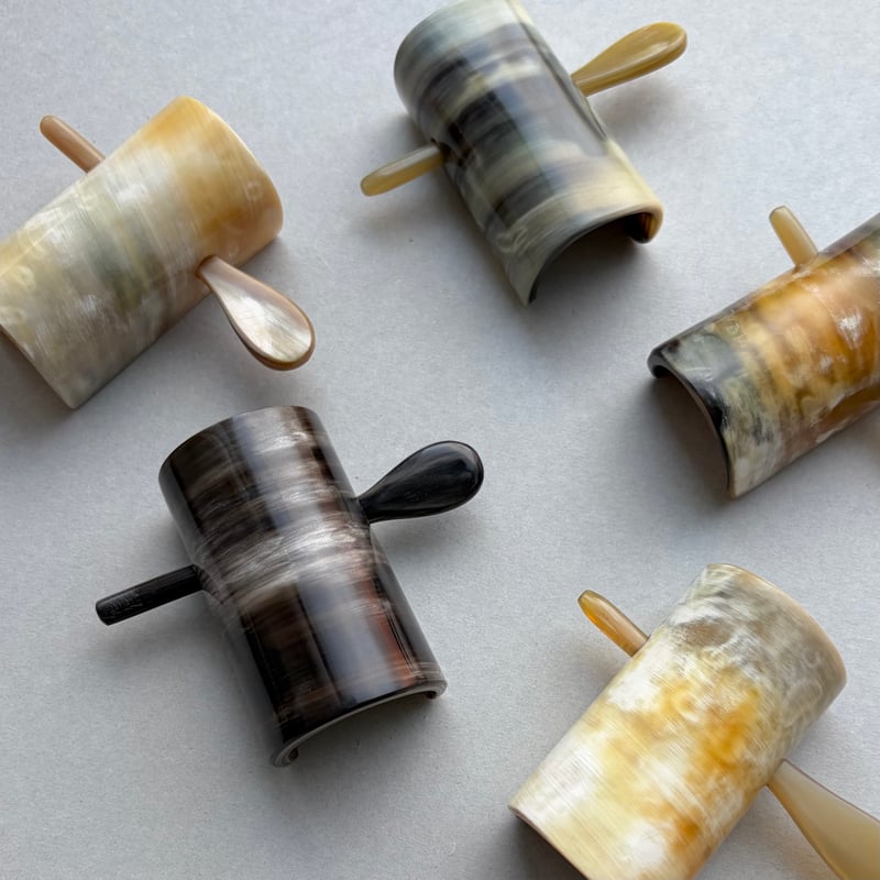 KOSTKAMM] Horn Hair Clip with Stick / 9438 |