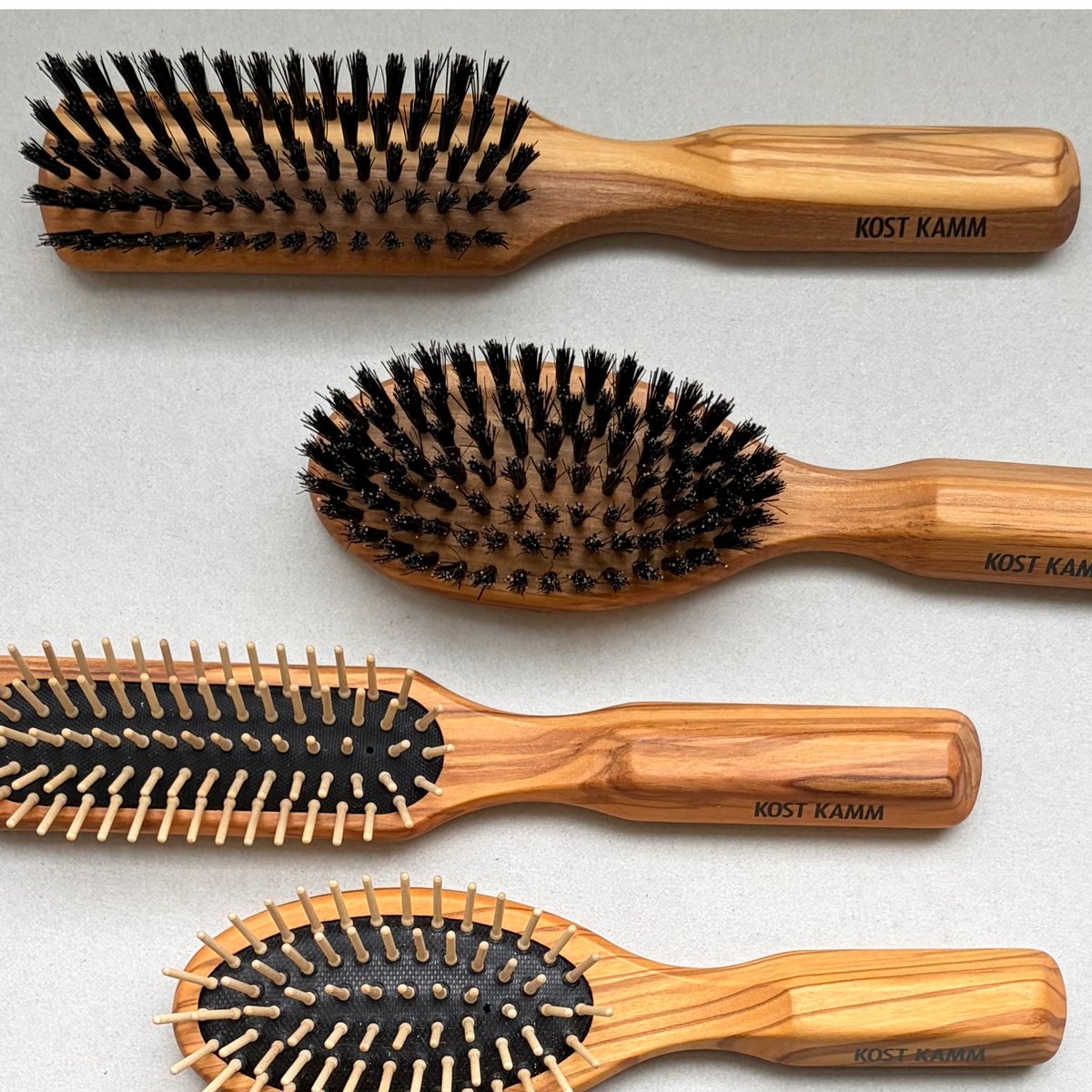 KOSTKAMM] Olive Wood Hair Brush with Black Bo