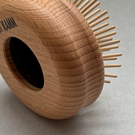 [KOSTKAMM]  Waxed Beech Wood Pop up  Brush / 7cm