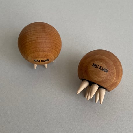 [KOSTKAMM]  Wooden Face Pointed massage ball