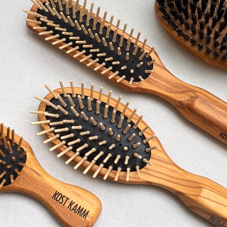 [KOSTKAMM]  Olive Wood Slender Hair Brush / 21cm /  オリーブウッド スレンダー型ブラシ / 4507