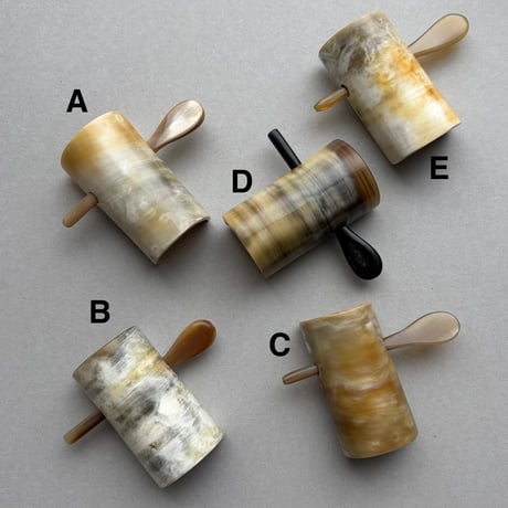 [KOSTKAMM]  Horn Hair Clip with Stick / 9438