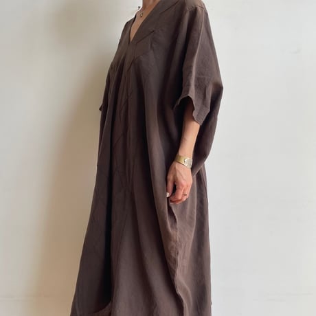 [ pips ] / plainly woven  cotton huipil /  Brown