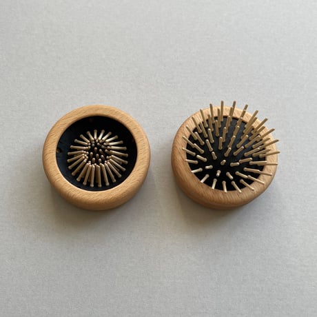 [KOSTKAMM]  Waxed Beech Wood Pop up  Brush / 7cm