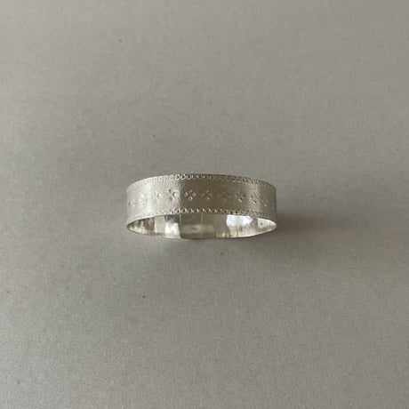 [ishi jewelry]  gonul collection / middle /  silver bangle
