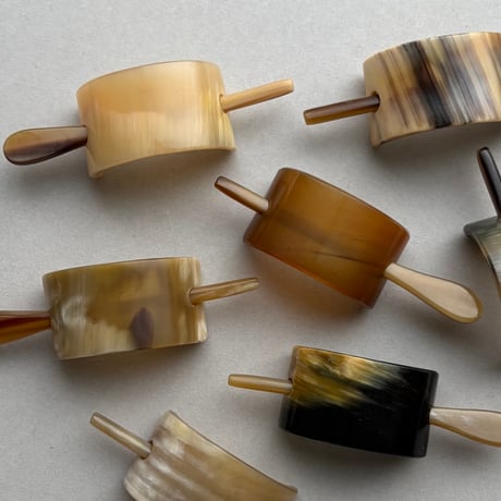 [KOSTKAMM]  Horn Hair Clip with Stick / 9437